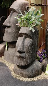 category image of the category “Sculptural planters”