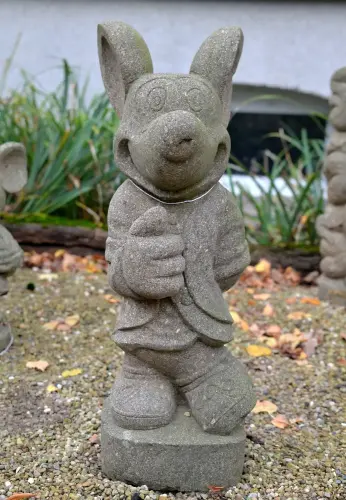 Artikelbild des Artikels “Stehende Maus auf Sockel, ca. 85 cm H “