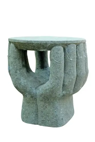 Artikelbild des Artikels “Tisch-Objekt, 2 Hände, ca. 70 cm “
