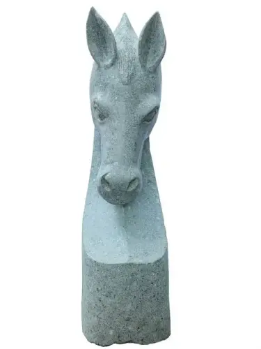 Product image of the product “Horse head, ca. 100 cm H ”