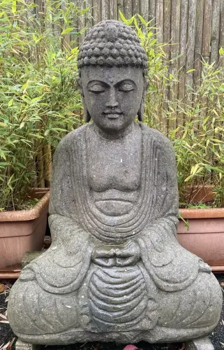 Artikelbild des Artikels “Sitzender Buddha, Japaner, 100 cm Höhe, Naturstein (Basanit), Steinmetzarbeiten. Naturstein, Grau “