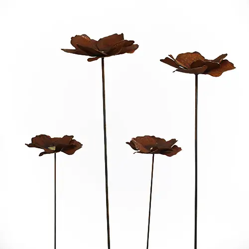 Artikelbild des Artikels “Edelrost-Mohnblumenstecker mit Goldmitte, Saremo ca. 15 cm“