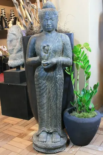 Artikelbild des Artikels “Buddha-Figur, stehend, 