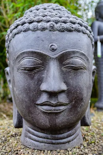 Artikelbild des Artikels “Buddha-Kopf, 48x48x75cm, Steinguss, hohl, handgefertigt & farbig 75 cm“