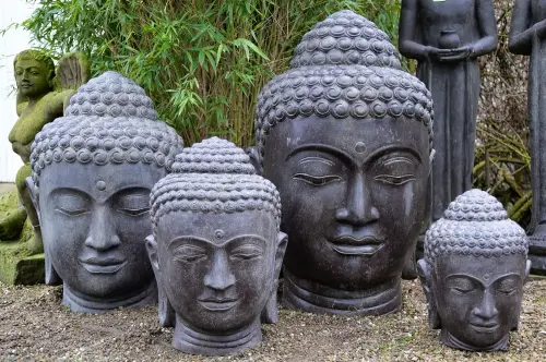 Product image of the product “Buddha head, 35 cm H ”