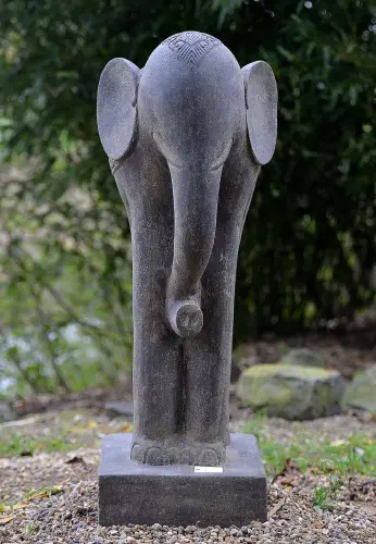 Artikelbild des Artikels “Elefant als Skulptur, ca. 90 cm hoch “