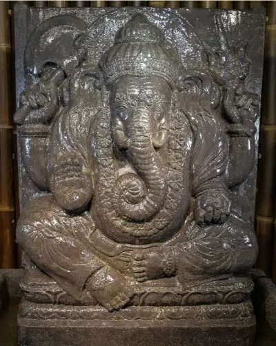 Product image of the product “Ganesha (relief) as a water feature with matching base, 2 pieces, ca. 130 cm H ”
