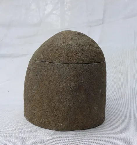Artikelbild des Artikels “Steingefäß mit Deckel - ca 2,5ltr  Inhalt “