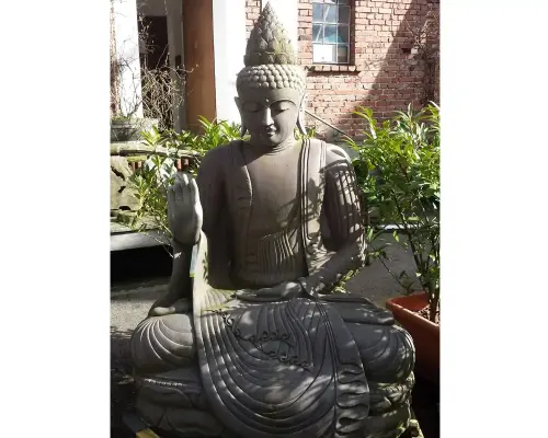 Artikelbild des Artikels “Buddha-Figur, sitzend, aus Flussstein, indisch, 180 cm H “