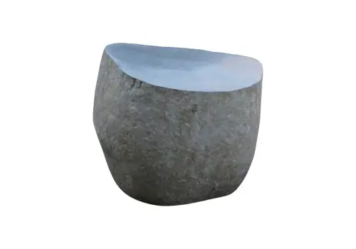 Artikelbild des Artikels “Steinhocker massiv, polierte Oberfläche, 50 cm “