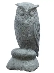 Sitzende Eule auf Sockel, 52 cm 