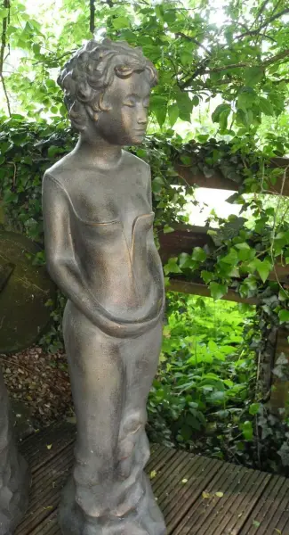 Artikelbild 1 des Artikels “Stehende Frau ''Medusa'', Modell 2, 120 cm hoch “