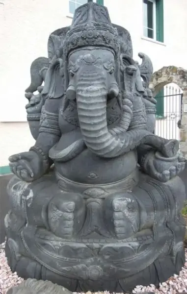 Artikelbild 1 des Artikels “Sitzender Ganesha, 210 cm, Flussstein “