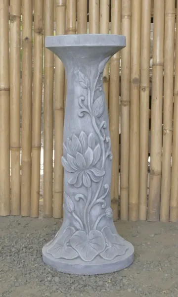 Rinjani - Sockel, verjüngt, mit Lotus-Motiv, Ø 30cm, 71cm H | Steinguss 