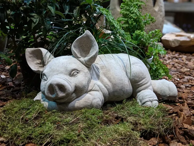 Artikelbild 1 des Artikels “Liegendes, niedliches Schweinchen, Tierfigur, 38 cm “