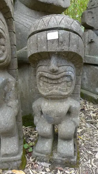Artikelbild 1 des Artikels “Figur einer Gottheit/Sagengestalt aus Ozeanien, 75 cm - Nur zur Abholung “