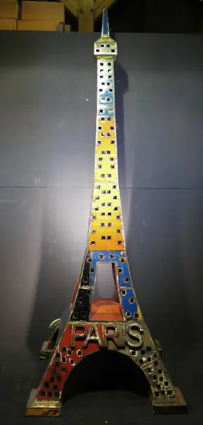 Product image 1 of the product “Eiffel Tower, 230cm height, sculpture from upcyceled oil barrel. 2 parts ”