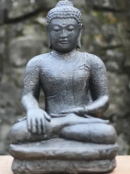 Product image 1 of the product “Sitting Buddha, 35cm high - inside ca.21x21x35,5cm, andesite cast, antique finish ”