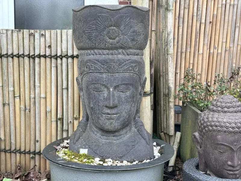 Javanese Ken Dedes head with a pot on it, can be used as planter. 54 x 54 x 101cm. Stone cast, handcrafted & coloured 
