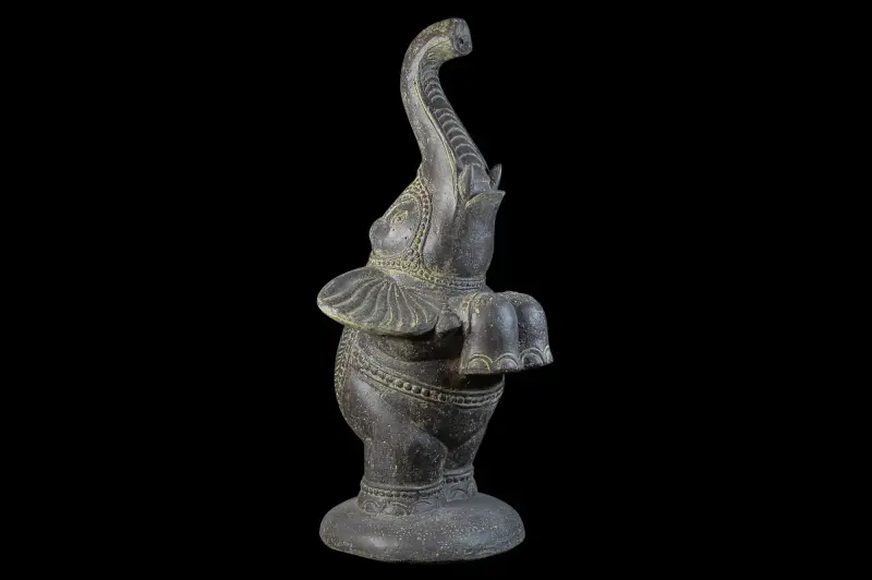 Artikelbild 1 des Artikels “Stehender Elefant als Wasserspiel, 60 cm H “