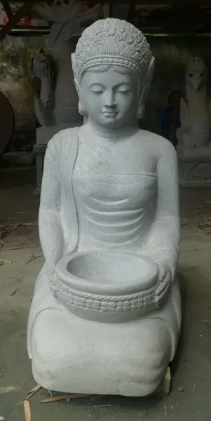 Product image 1 of the product “The sculpture is Princess of Bali (Seated Ladies) made from Riverstone, H. 93 cm ”