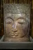 Artikelbild 2 des Artikels “Buddha-Kopf-Relief mit Sockel als Wasserspiel, 155 cm “