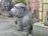 Artikelbild 2 des Artikels “sitzende Bulldogge ca 115cm, Steinguss hohl. “