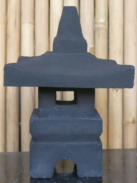 Artikelbild 2 des Artikels “Japanische Laterne, mehrteilig, 34cm hoch, Lavasteinguss “