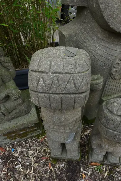 Product image 2 of the product “Figure of a deity/saga figure from Oceania, 100 cm high ”