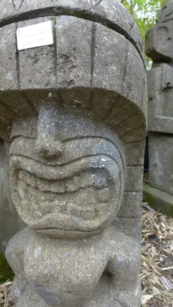 Artikelbild 2 des Artikels “Figur einer Gottheit/Sagengestalt aus Ozeanien, 75 cm - Nur zur Abholung “