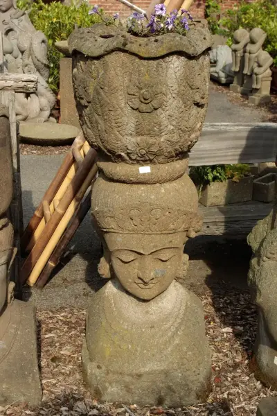 Product image 2 of the product “Lady head with bowl, 150cm height ”