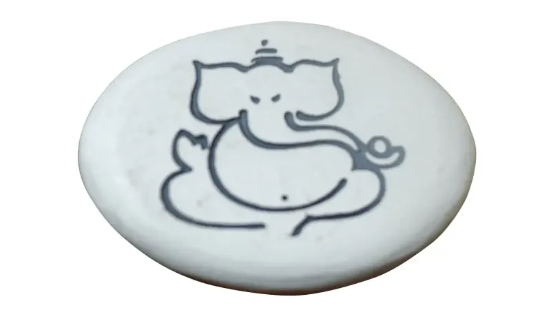 Product image 2 of the product “White stone with Ganesha calligraphy as magnetic holder, 3 pieces ”