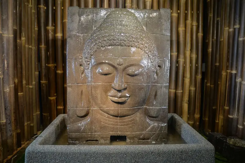 Artikelbild 2 des Artikels “Buddha-Kopf (Relief) als Wasserspiel, 106 cm “