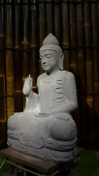 Product image 2 of the product “Sitting Buddha with floral pattern, ca. 100 cm H ”