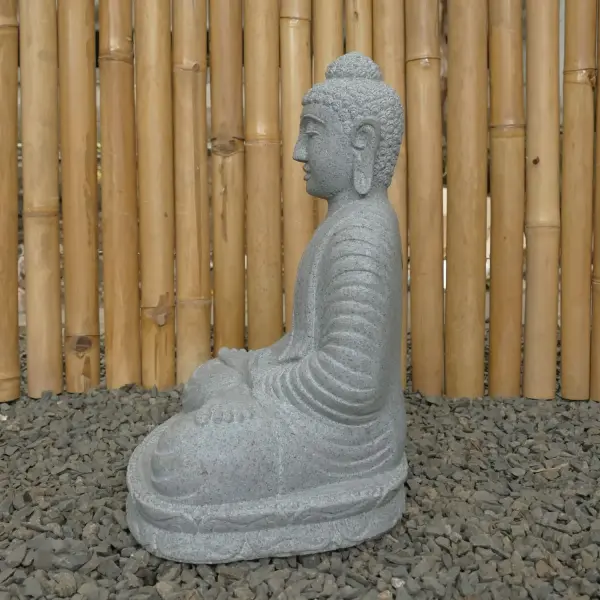 Artikelbild 2 des Artikels “Sitzender Buddha aus Flussstein, Meditationshaltung, H. 45cm. “