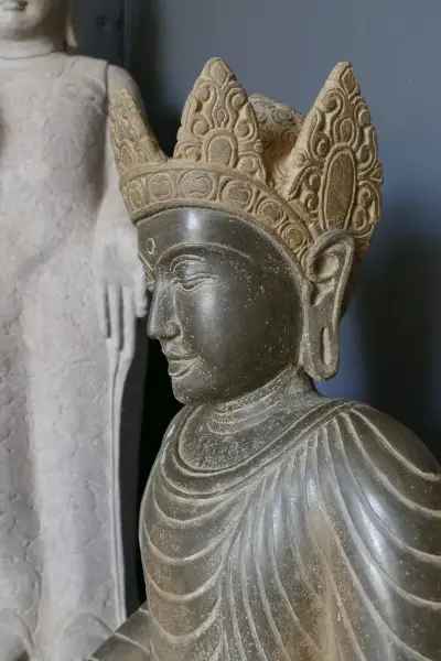 Artikelbild 2 des Artikels “Buddha-Figur, sitzend, Khmer-Stil, 82 cm “