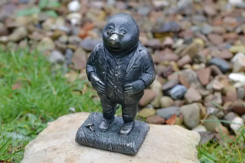 Artikelbild 2 des Artikels “Mole, niedlicher Maulwurf, Bronzeoptik, 17 cm “