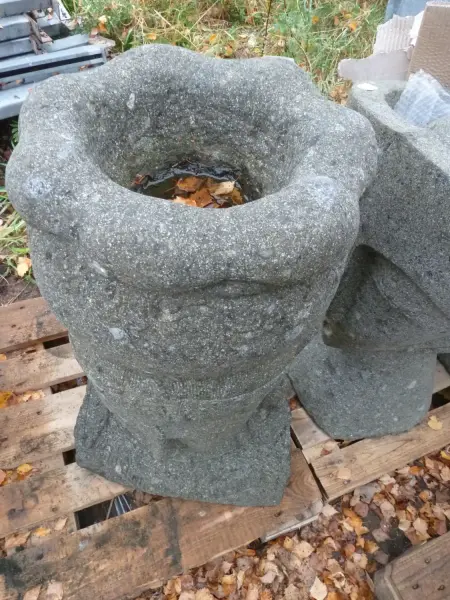 Artikelbild 3 des Artikels “Frauenkopf mit Schale, 80cm Höhe “
