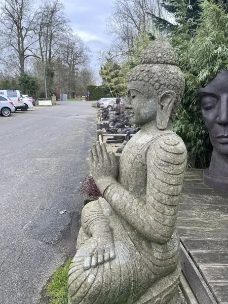 Artikelbild 3 des Artikels “Sitzender Buddha, 150cm hoch, naturgrün “