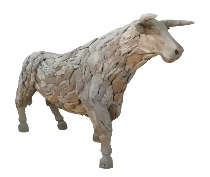 Artikelbild 3 des Artikels “Stehender Stier. Kunstvoll gefertigt aus einzelnen Teakholzstücken. Der Kopf ist aus Holz geschnitzt. Die Größe ist 247cm Länge. “