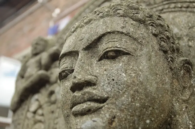 Artikelbild 3 des Artikels “Buddha-Figur, sitzend, Museumsreplikat, ca. 140 cm “