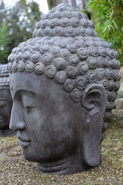 Artikelbild 3 des Artikels “Buddha-Kopf, 48x48x75cm, Steinguss, hohl, handgefertigt & farbig 75 cm“