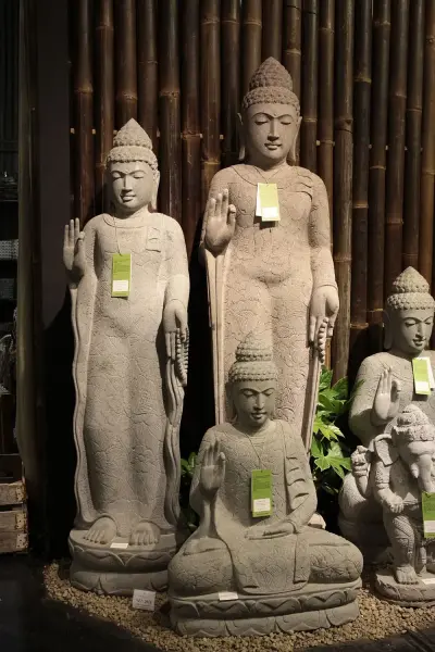 Artikelbild 3 des Artikels “Buddha-Figur, stehend, 120 cm, Handhaltung Begrüßung “