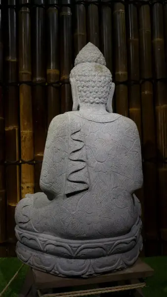 Product image 3 of the product “Sitting Buddha with floral pattern, ca. 100 cm H ”
