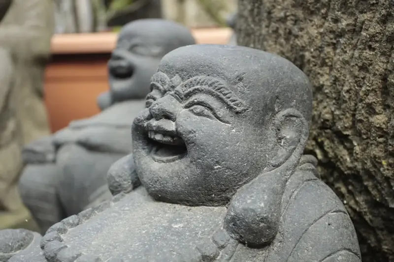 Artikelbild 4 des Artikels “Sitzende chinesische Buddha-Figur, 40 cm - Nur zur Abholung “