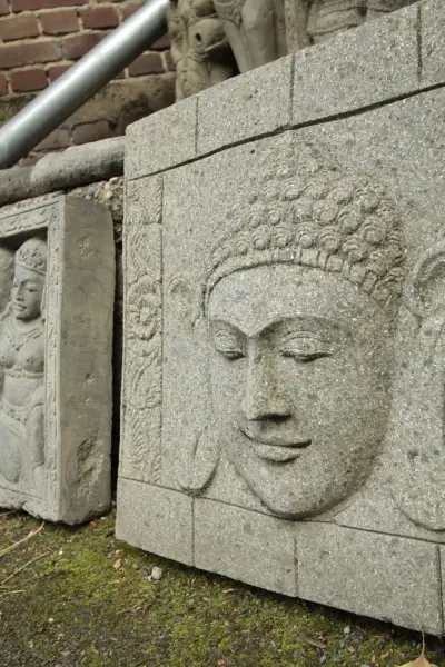 Artikelbild 4 des Artikels “Relief Buddhagesicht 60 x 60 cm - Nur zur Abholung “