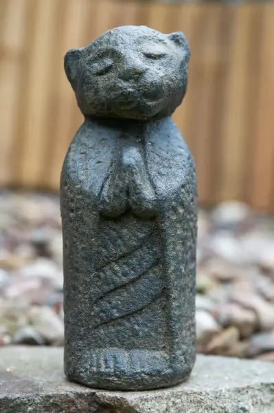 Artikelbild 4 des Artikels “Stehender Katzenmönch, eher schlank, 20 cm “