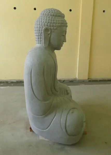 Product image 4 of the product “Seated Japanese Buddha made of Riverstone in Dhyana position - gesture of meditation, H. 123cm ”