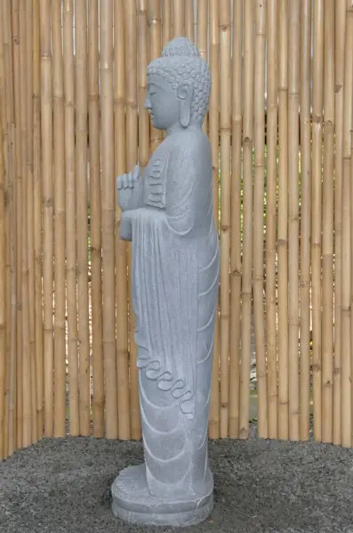 Artikelbild 4 des Artikels “Stehender Buddha aus Flussstein in Dharmachakra-Stellung - Geste des Rades der Dharma-Lehre. Etwa 152cm Höhe “