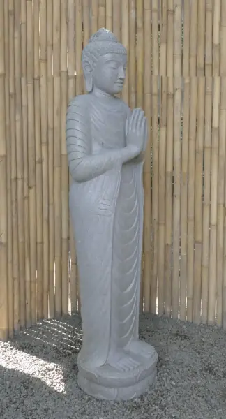 Artikelbild 4 des Artikels “Stehender Buddha aus Flussstein, Position Namaskara, H. 180cm. “